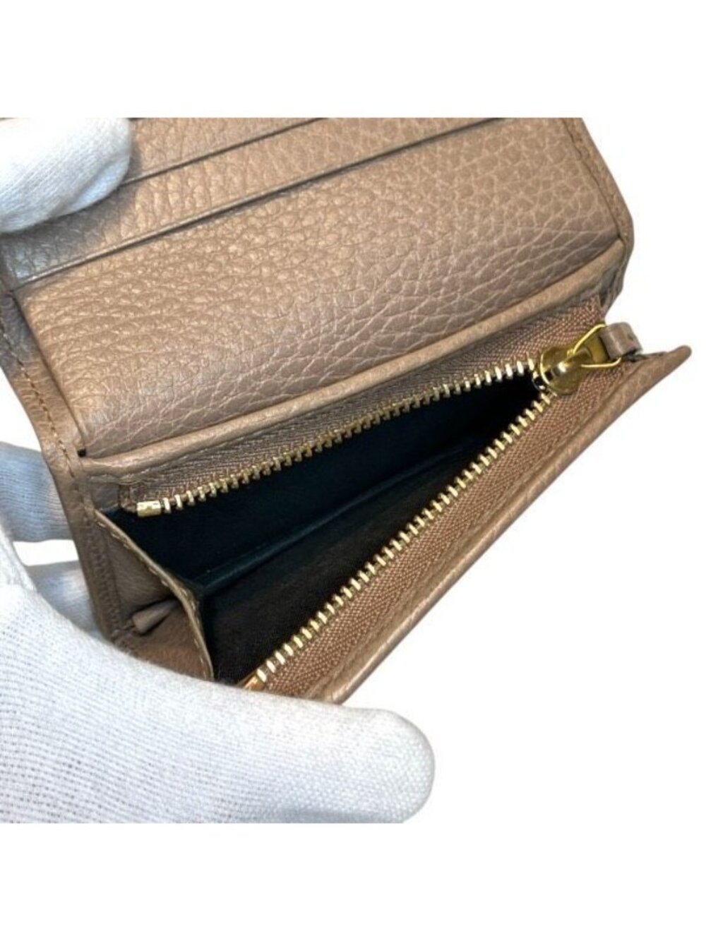 Gucci GG Marmont Beige Leather Bifold Wallet - Picture 5 of 9